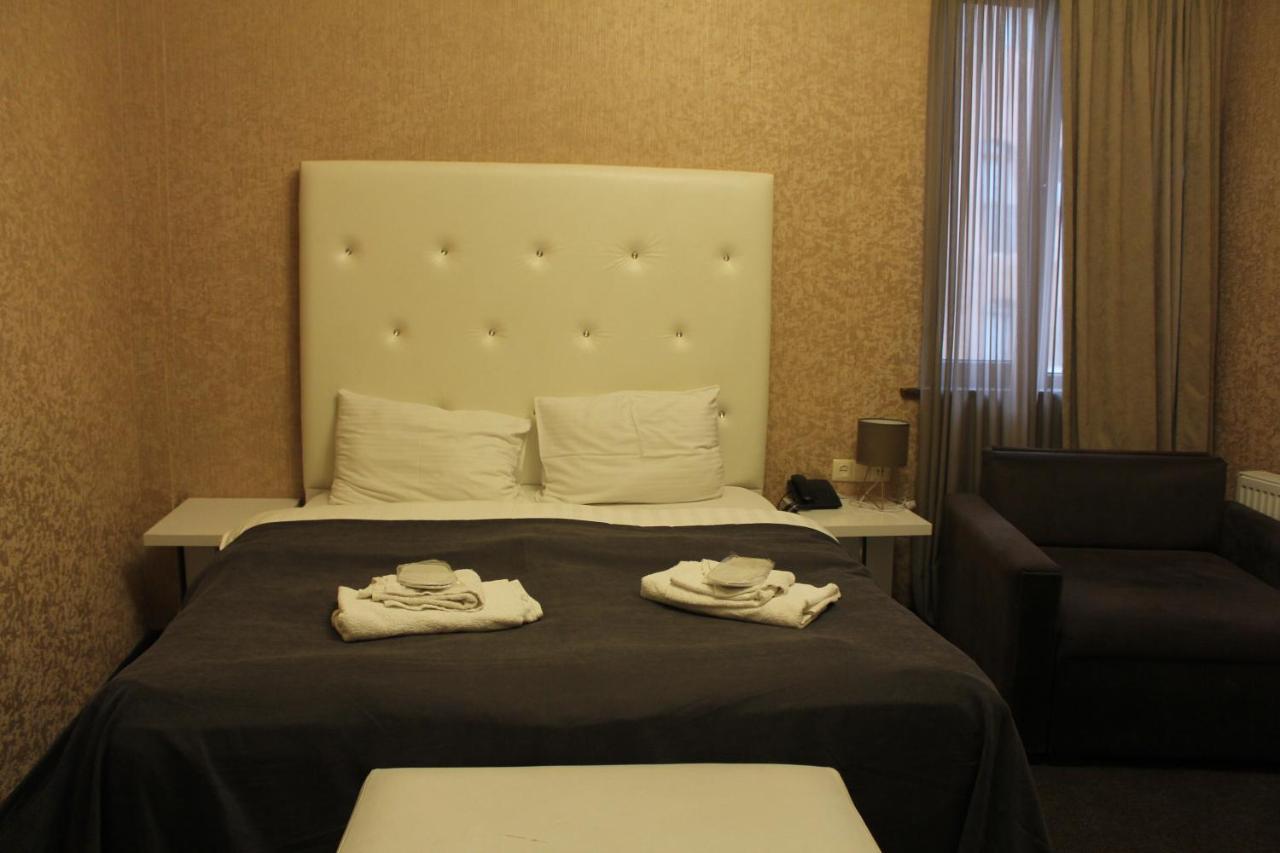 טביליסי Hotel Plaza מראה חיצוני תמונה