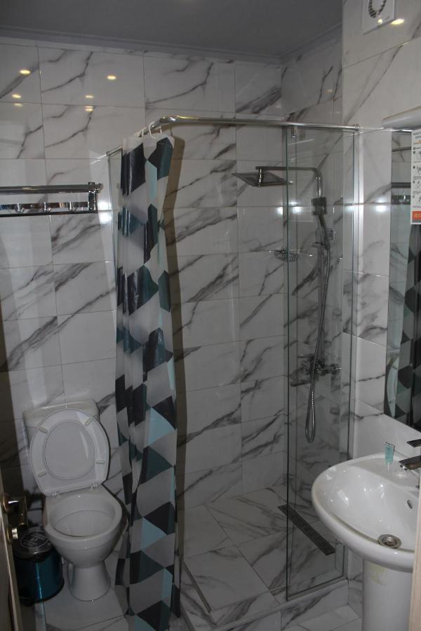 טביליסי Hotel Plaza מראה חיצוני תמונה