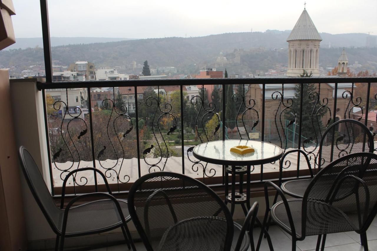טביליסי Hotel Plaza מראה חיצוני תמונה