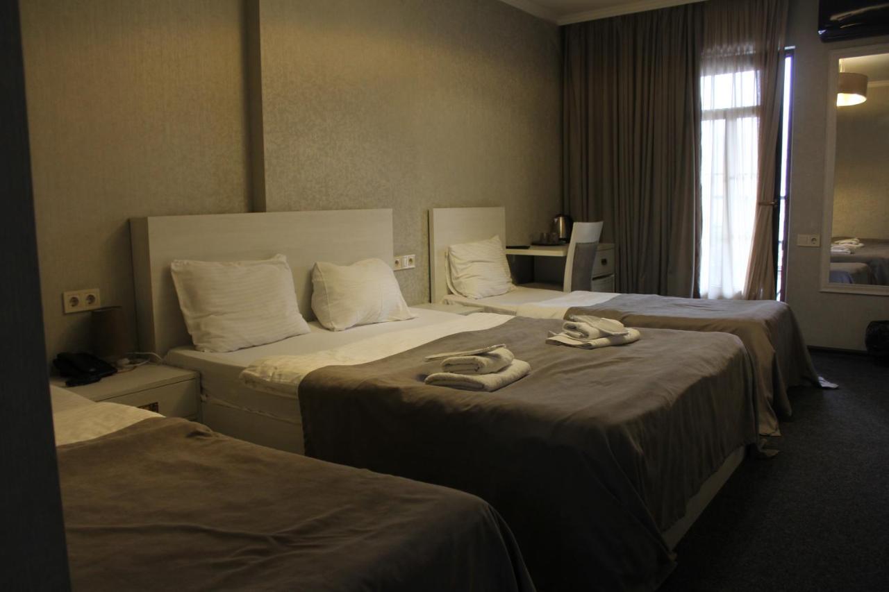 טביליסי Hotel Plaza מראה חיצוני תמונה